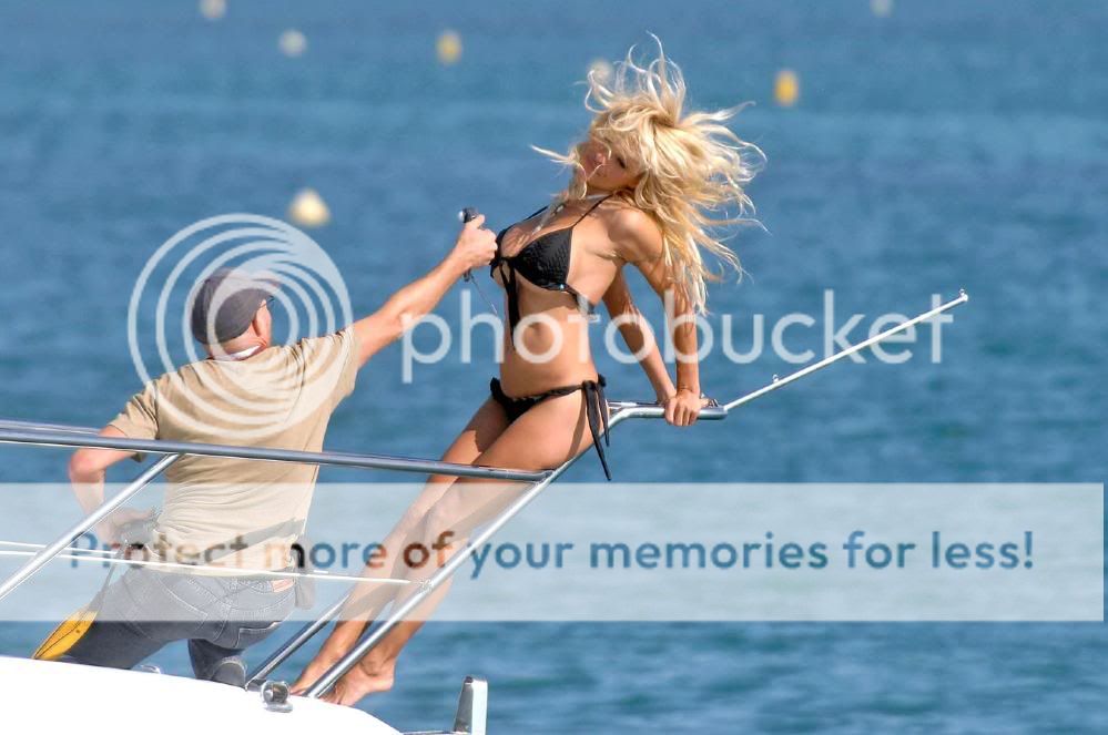 pamela-anderson-2007-cannes-bikini-.jpg