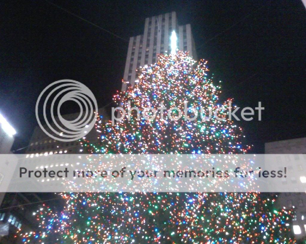 times square christmas tree 2010 photo by animefanjen times square christmas tree 2010 photo by animefanjen