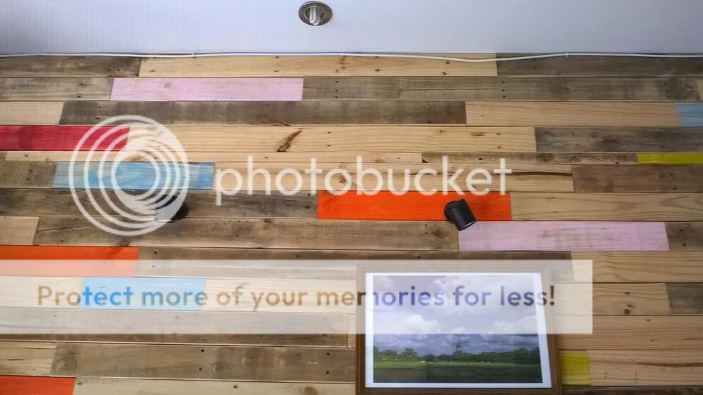 Thanh lý vật dụng quán cà phê (tủ mát, TV LED, bộ bàn ghế, quầy, quạt...) - 2