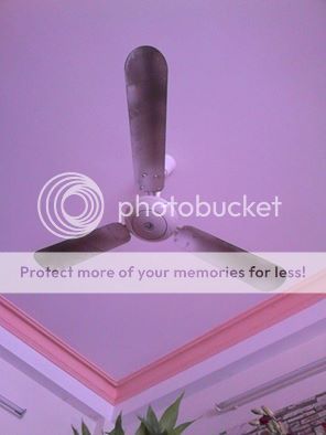 Thanh lý vật dụng quán cà phê (tủ mát, TV LED, bộ bàn ghế, quầy, quạt...)